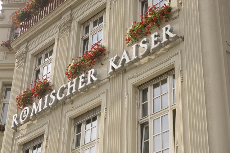 Hotel Roemischer Kaiser Trier Exterior photo